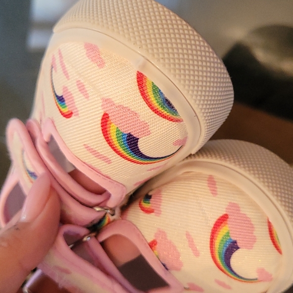 ๐5/$20๐ Rainbow Toddler Shoes with Rainbows - Picture 4 of 5